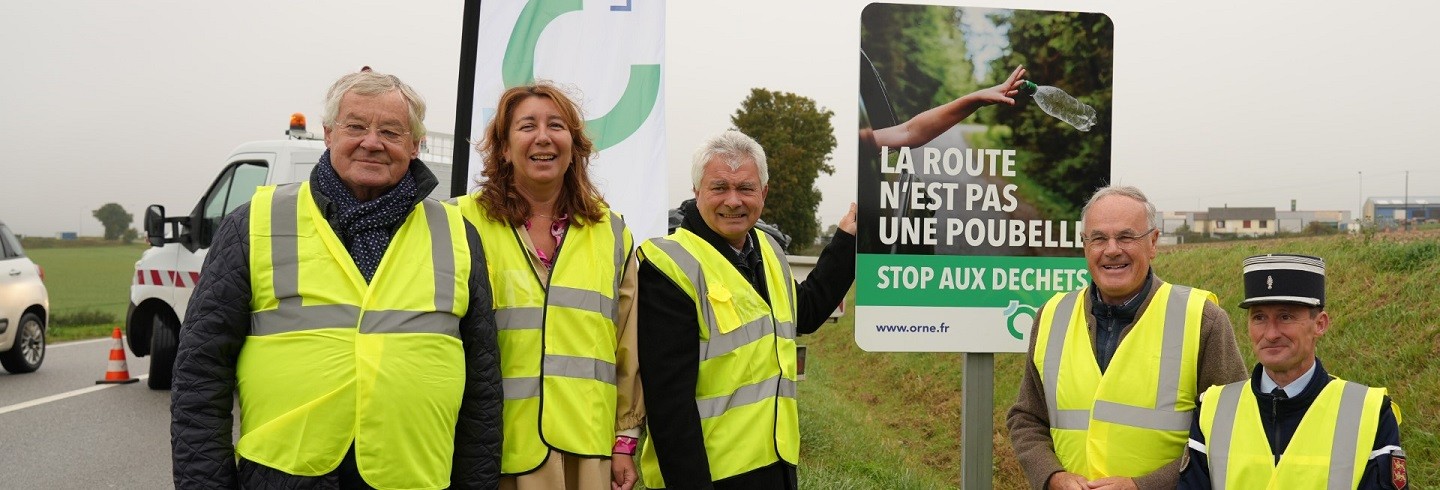 Stop aux déchets, la route n’est pas une poubelle ©CD61