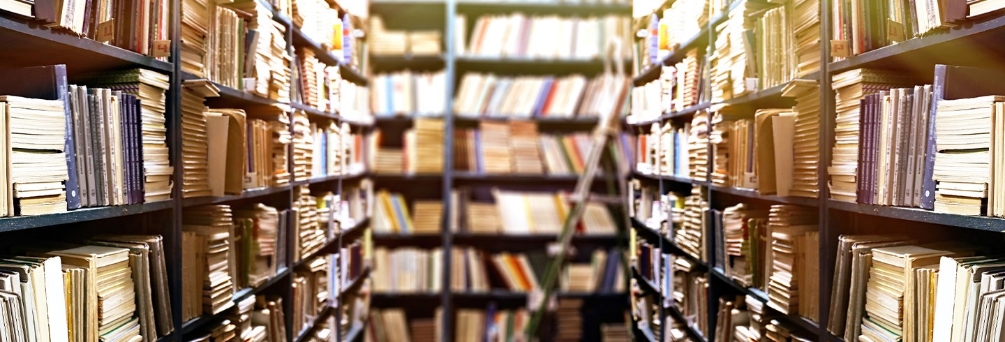 Archives départementales de l'orne ©Africa Studio-adobestock_103670625
