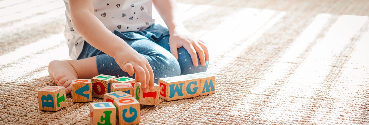 Enfance en danger ©shangarey-adobestock_269035769