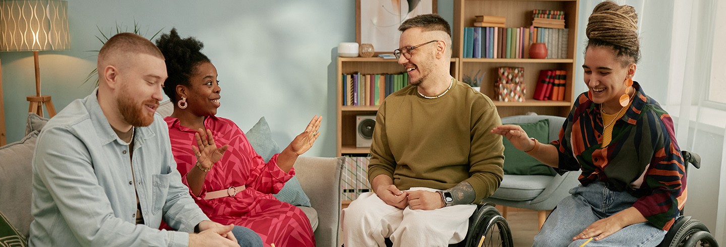 Adulte en situation d'handicap ©Seventyfour-AdobeStock