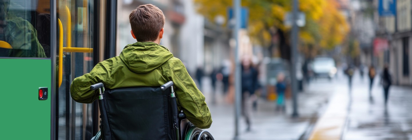 Transport scolaire adapté ©Iuliia Metkalova-AdobeStock