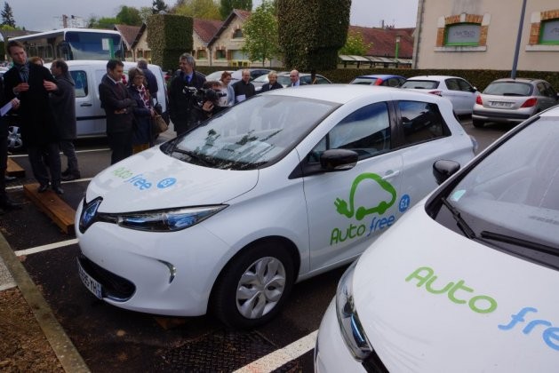 Parking autofree 61 à l'Hôtel du Département ©CD61 - E.Forest Parking autofree 61 à l'Hôtel du Département ©CD61 - E.Forest