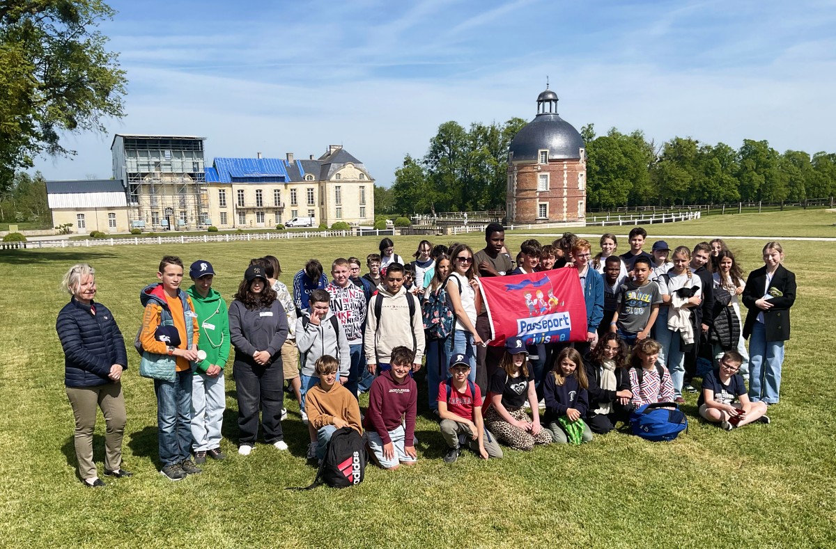 Les jeunes d’Orne Civisme au château de Médavy