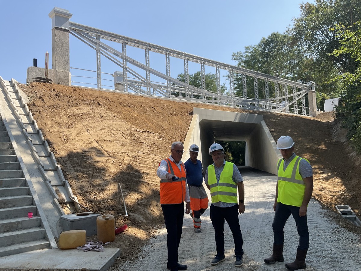Le Pont Eiffel s'offre une nouvelle jeunesse - CD61