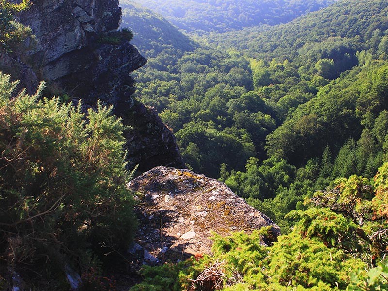 Roche d'Oëtre et gorges de la Rouvre | © JE Rubio Roche d'Oëtre et gorges de la Rouvre | © JE Rubio