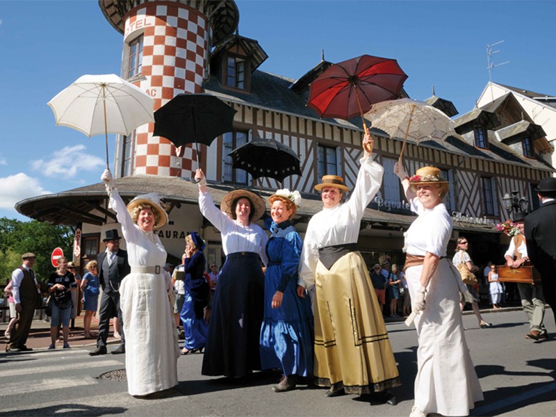 Fête Belle Epoque-Bagnoles-Orne | D.Commenchal Fête Belle Epoque-Bagnoles-Orne | D.Commenchal