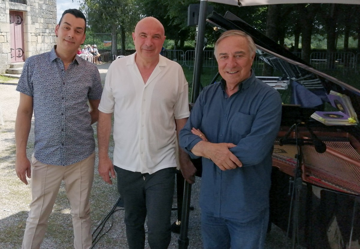 Photo SCHEYDER BOUGRAIN BENHELAL 2022 | SCHEYDER BOUGRAIN Photo SCHEYDER BOUGRAIN BENHELAL 2022 | SCHEYDER BOUGRAIN