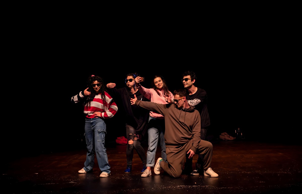 MICHELLE, DOIT-ON T'EN VOULOIR D'AVOIR FAIT UN SELFIE A AUSCHWITZ ? | QUAI DES ARTS - ARGENTAN