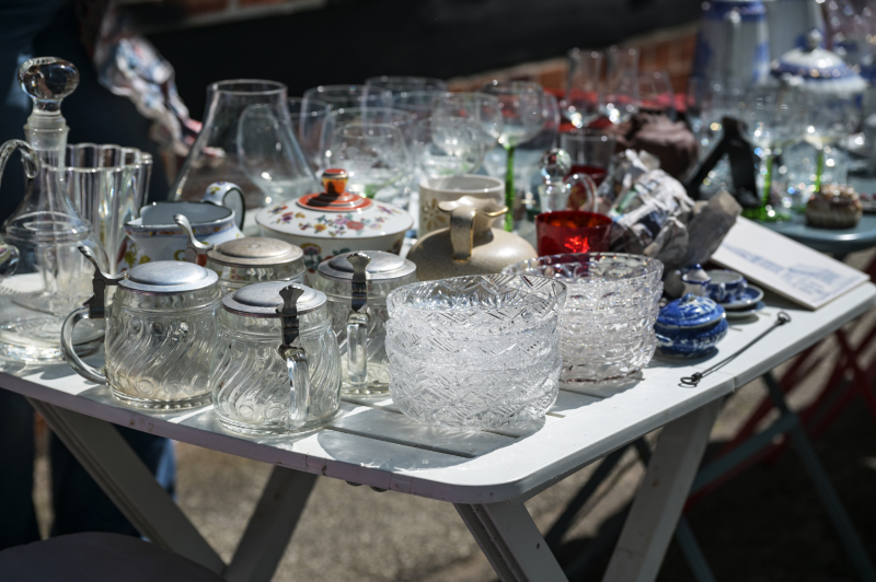 VIDE_GRENIER | ©libre de droits