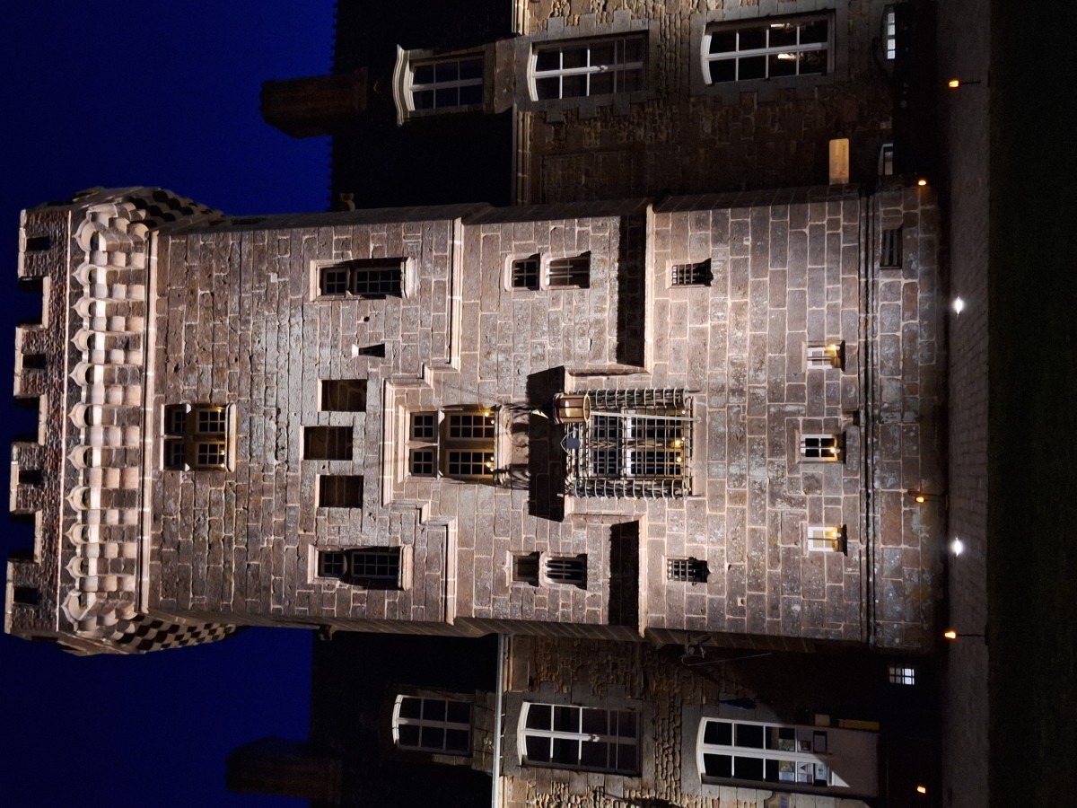 La tour du Château | Amis de la préhistoire de l'Orne