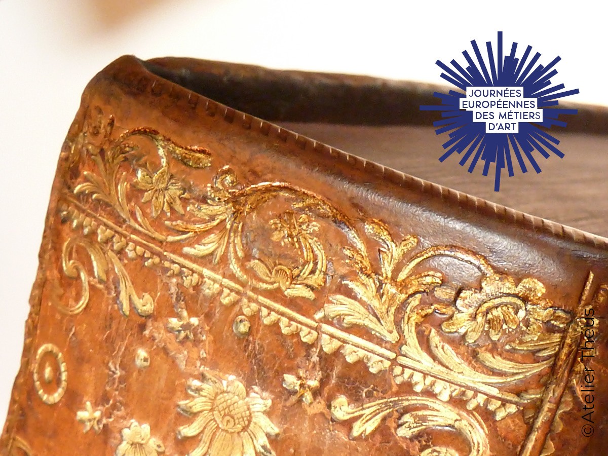 Découverte d'un atelier de reliure traditionnelle - JEMA | © Atelier Théus