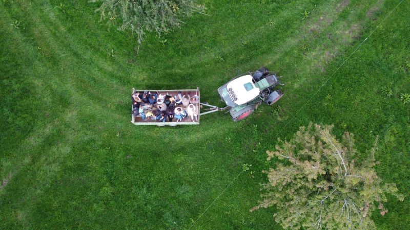 Visite en tracteur à Crouttes | Domaine de la Galotière
