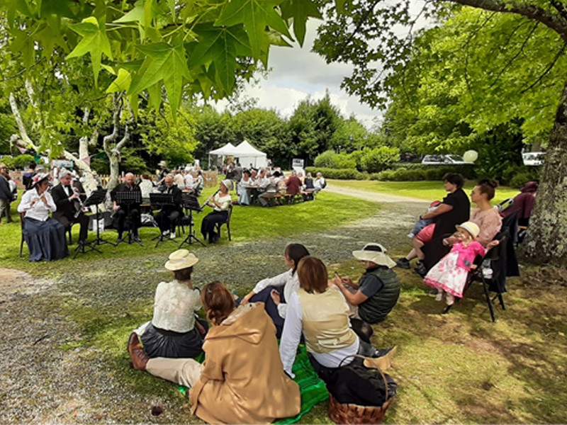 fête_belle_epoque-bagnoles-orne | @bagnolesdelornetourisme