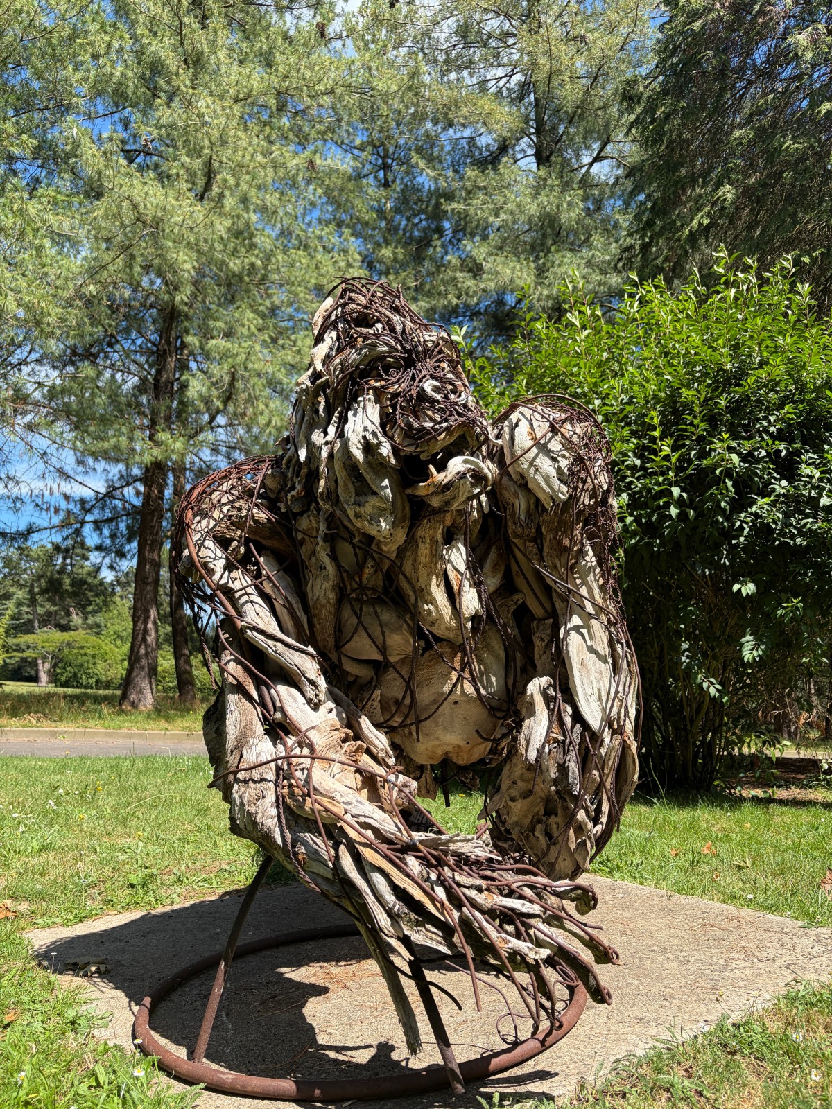 signebocage-bocage-destination-domfront-bagnoles-expo-arts-cités-gorille-bruno-lemée-sculpture-2026 | ©bruno_lemee