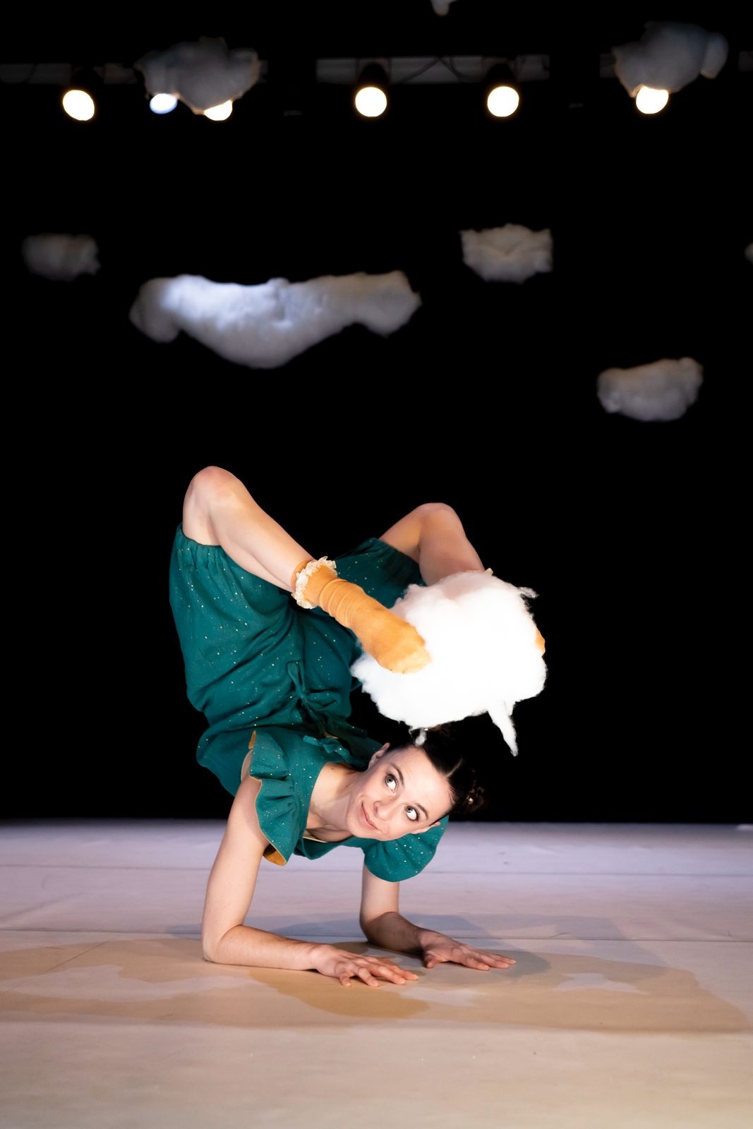 Au delà des nuages - Compagnie Gipsy Raw | Moovance - Quai des Arts Argentan