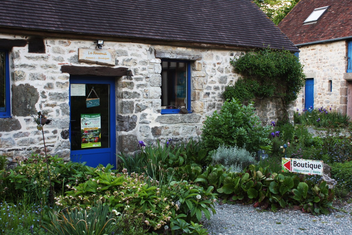 bagnoles-orne-pom-producteur-cidre-terroir-pomme-jus-savoir-faire-boutique-ferme | Bagnoles de Pom
