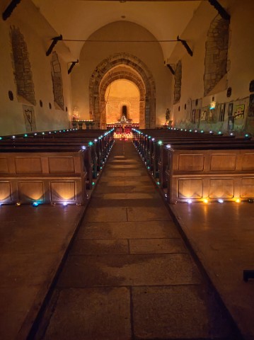 Intérieur église | Fabienne Fresnel