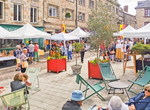 marche_gourmand_1©ville_de_domfront_en_poiraie | © Ville de Domfront en Poiraie