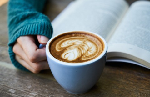 autour d'un ca fé moulin | autour d'un café moulin