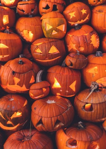 halloween_566x 800 | canva
