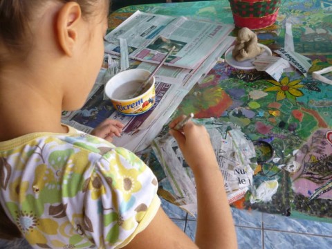 Enfant bricolant | Libre de droits