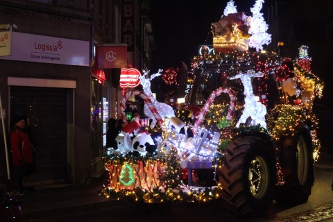 2024.12.20 Défilé tracteurs lumineux (7) | Service Com Flers Ville & Agglo