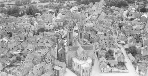 Atelier d'initiation à la recherche  Faire l'histoire des bâtiments communaux | Arch. dép. Orne