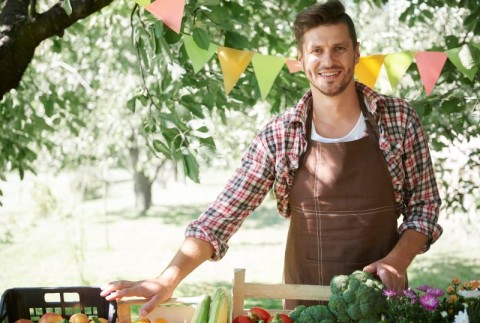 Marché à Chaumont | gpointstudio@Freepik