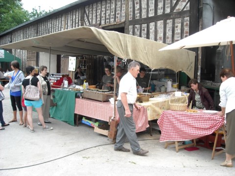 Marché à la Ferme à Crouttes | Karin BADDELY