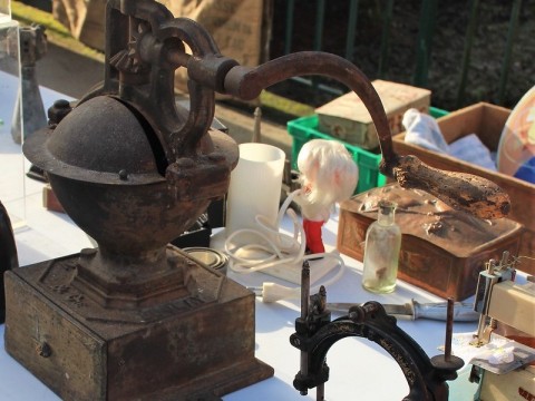 vide_grenier_image_generique_libre_de_droit | ©IA